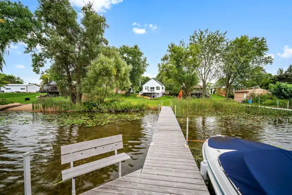 1266 E Green Lake DRIVE, West Bend, WI 53090
