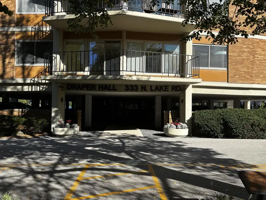 333 N Lake ROAD #201, Oconomowoc, WI 53066 - #2