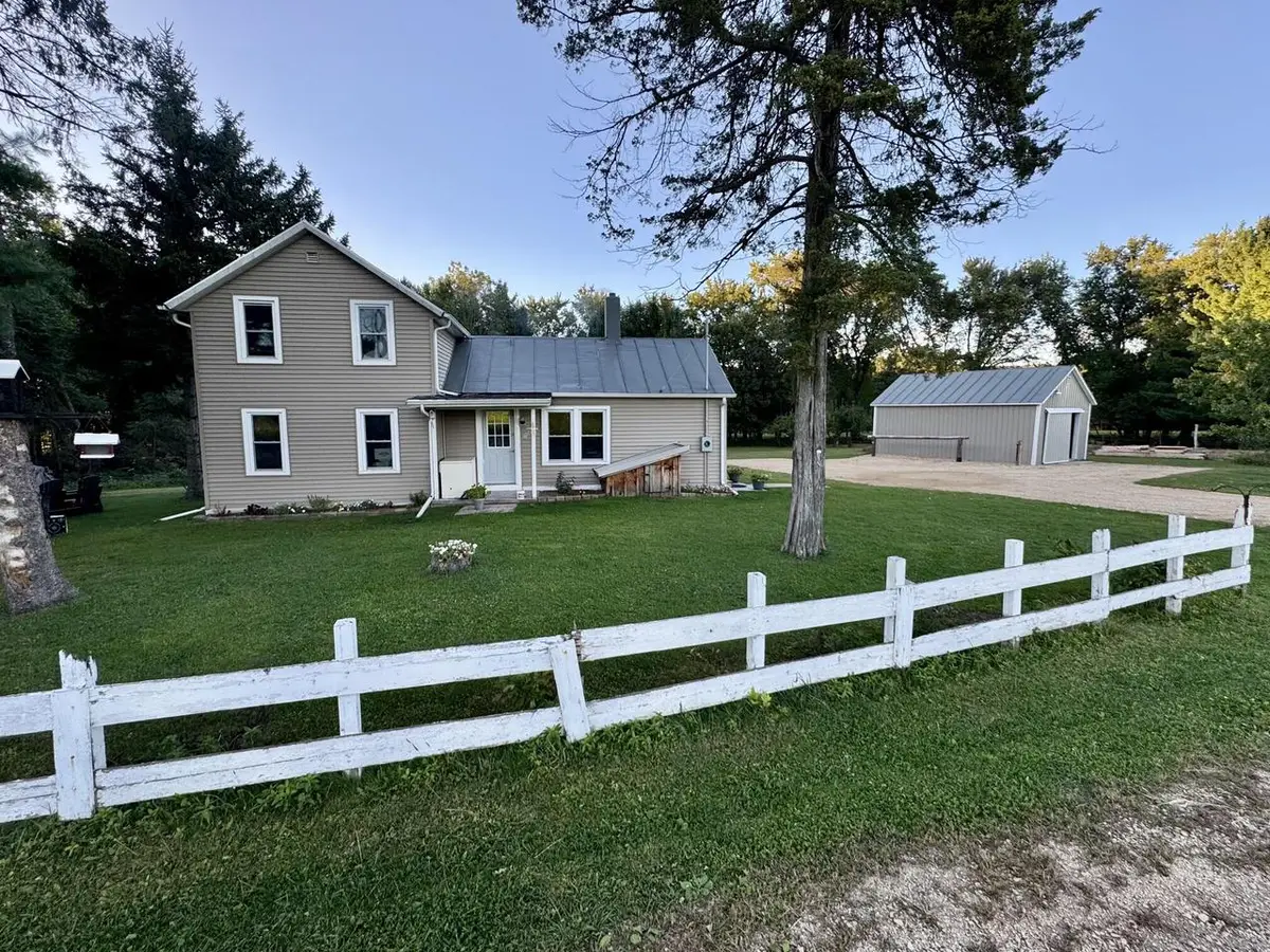 W6550 County Highway CM, Pardeeville, WI 53954 - #1