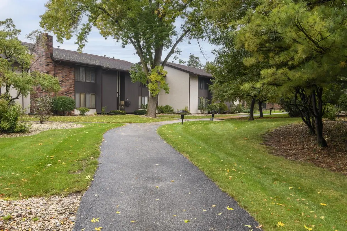 2130 W Good Hope ROAD #12, Glendale, WI 53209 - #1