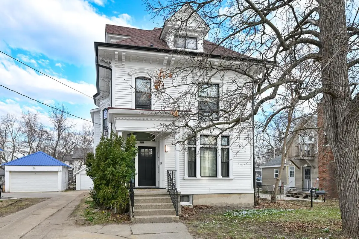 1136 Prairie AVENUE, Beloit, WI 53511 - #1