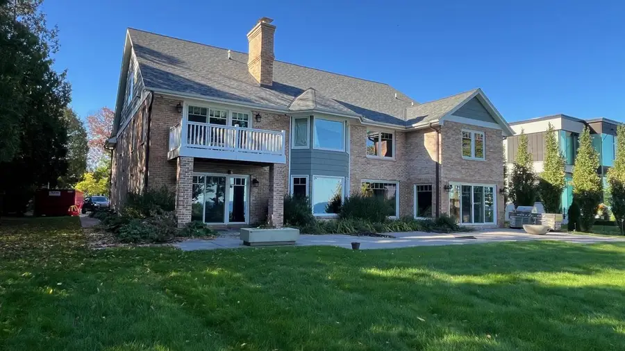 6942 N Barnett LANE, Fox Point, WI 53217 - #2
