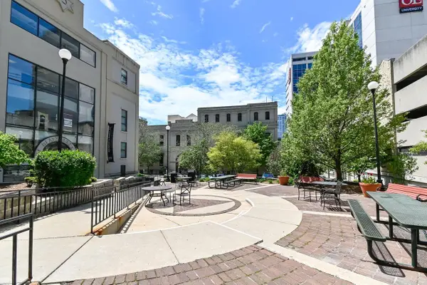 270 E Highland AVENUE #812, Milwaukee, WI 53202