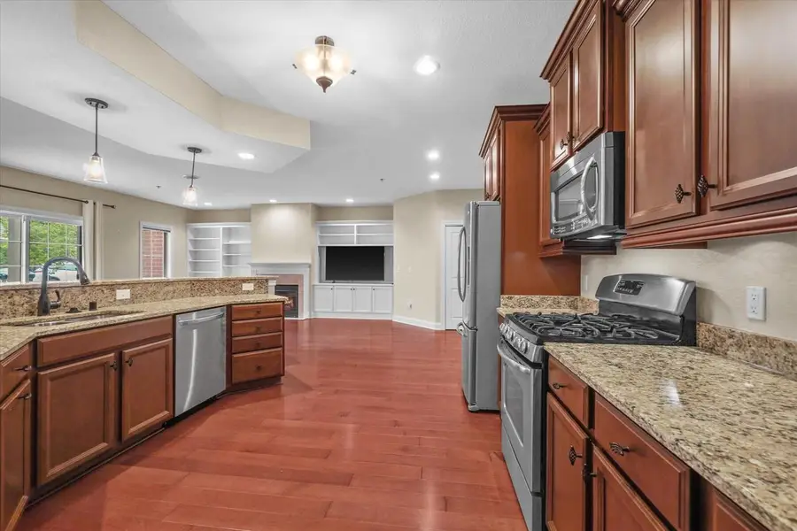 17490 Crest Hill DRIVE #10, Brookfield, WI 53045 - #3