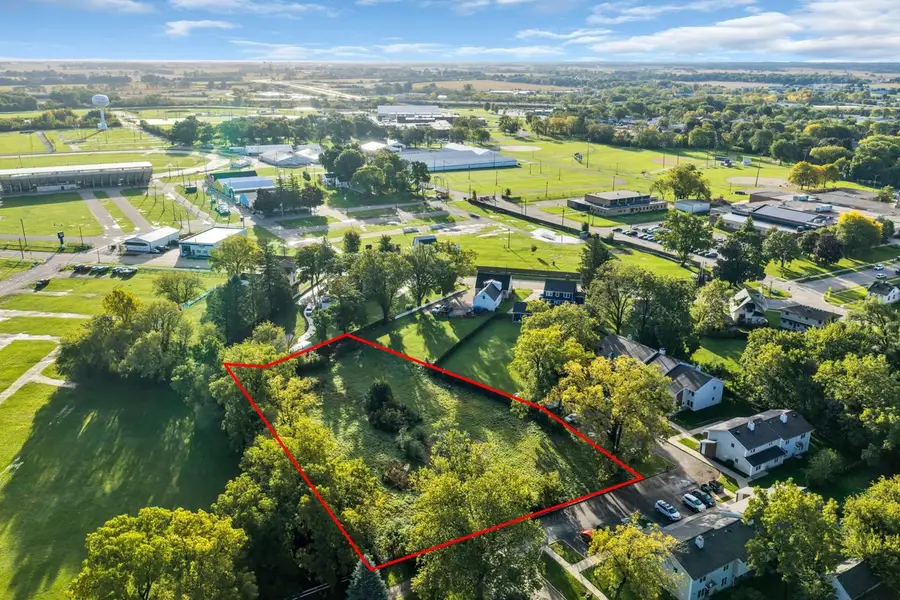 216 E JEFFERSON STREET, Elkhorn, WI 53121 - #2