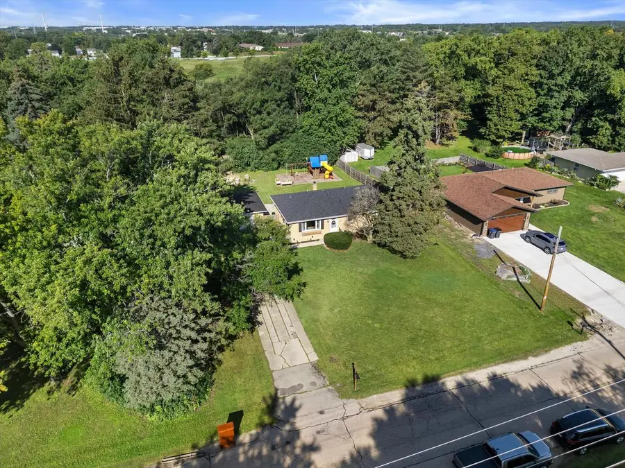 1408 Meadowlane AVENUE, Mount Pleasant, WI 53406 - #2