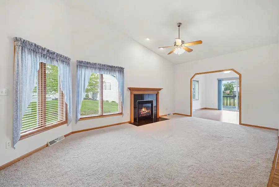 W206N16187 Stonebrook DRIVE, Jackson, WI 53037 - #2