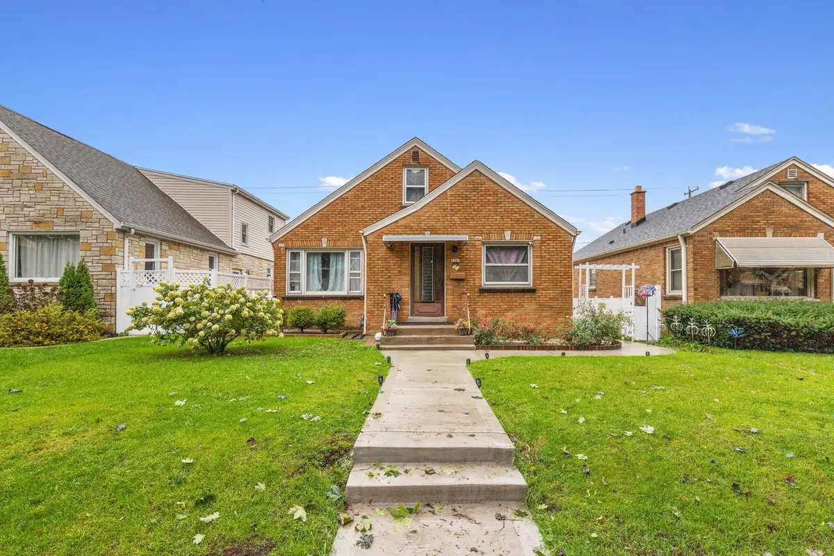 3342 S 26th STREET, Milwaukee, WI 53215 - #1