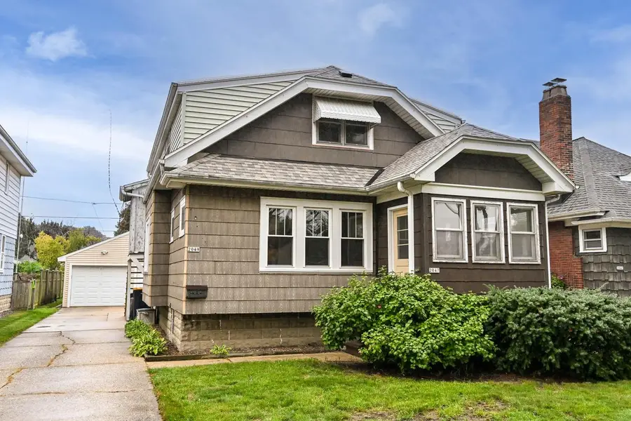 2047 S 86th STREET, West Allis, WI 53227 - #3
