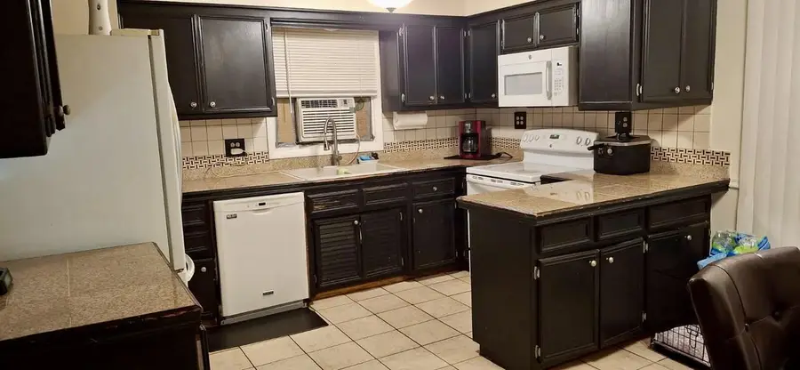 4935 N 88th STREET, Milwaukee, WI 53225 - #3