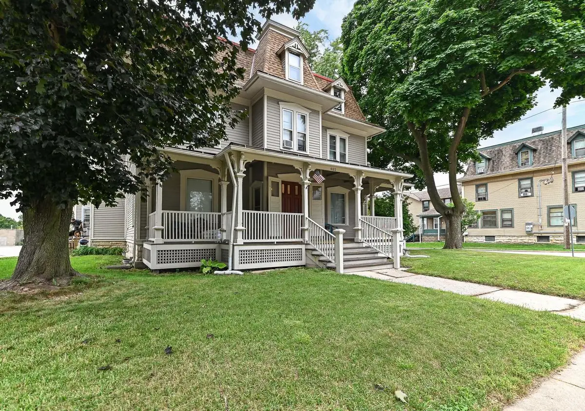 402 Wisconsin AVENUE #404-406, 716 Maple A, Waukesha, WI 53186 - #1