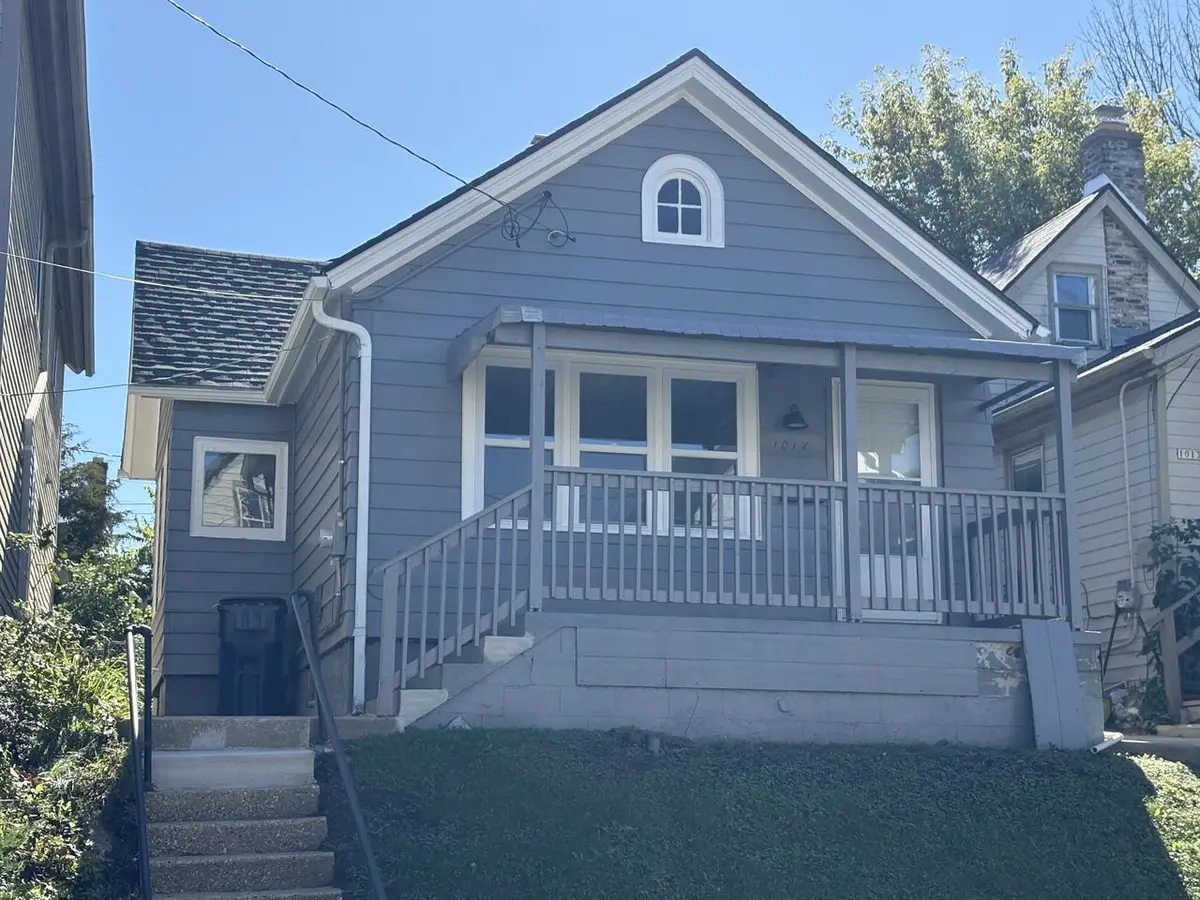 1017 E Pearson STREET, Milwaukee, WI 53202 - #1