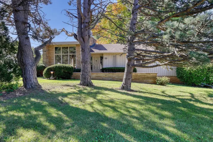 12555 Laurel LANE, Elm Grove, WI 53122 - #3