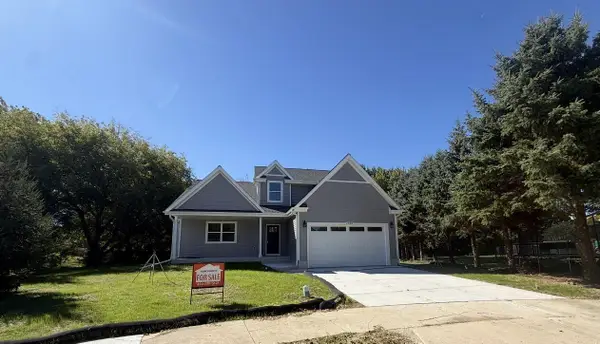 2308 Finch COURT, Waukesha, WI 53189
