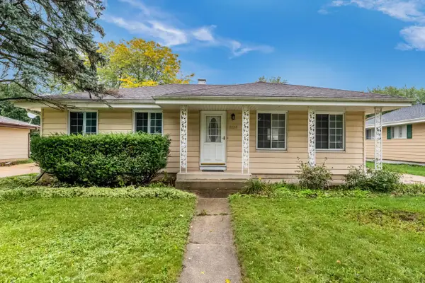 8254 N 106th STREET, Milwaukee, WI 53224