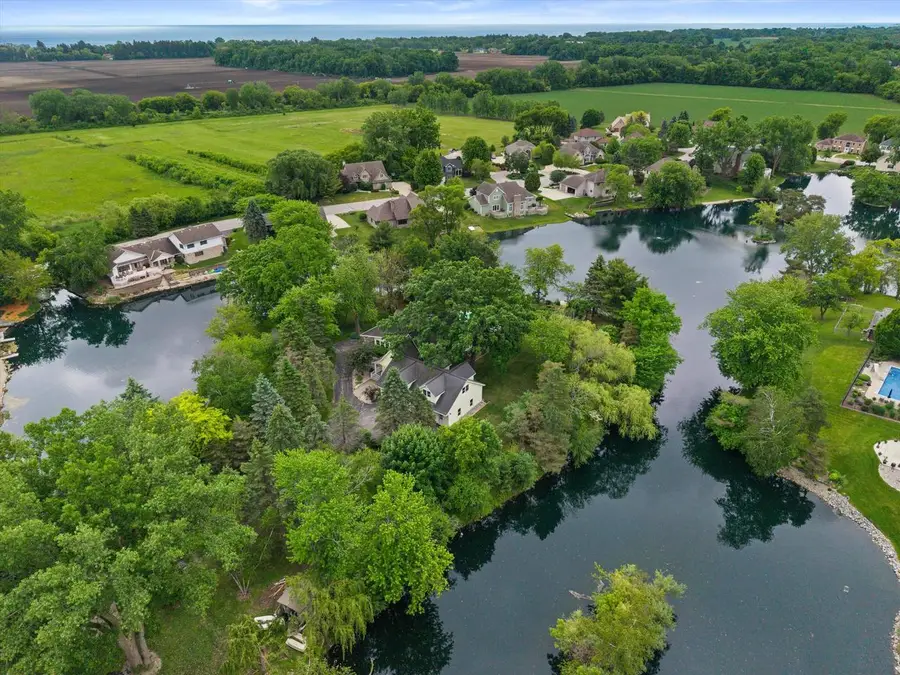 3609 Waterbury LANE, Racine, WI 53403 - #3