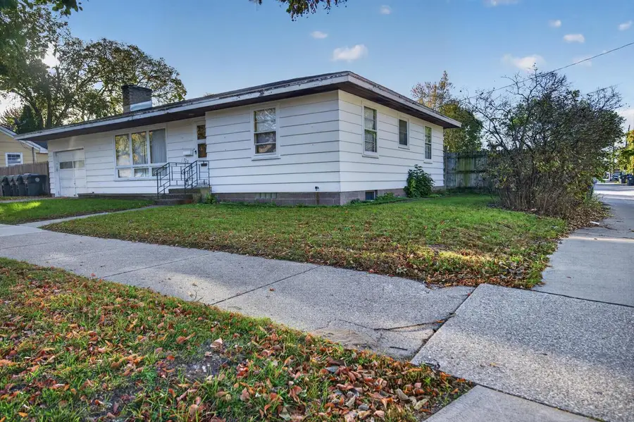 920 Zeisler STREET, La Crosse, WI 54601 - #3