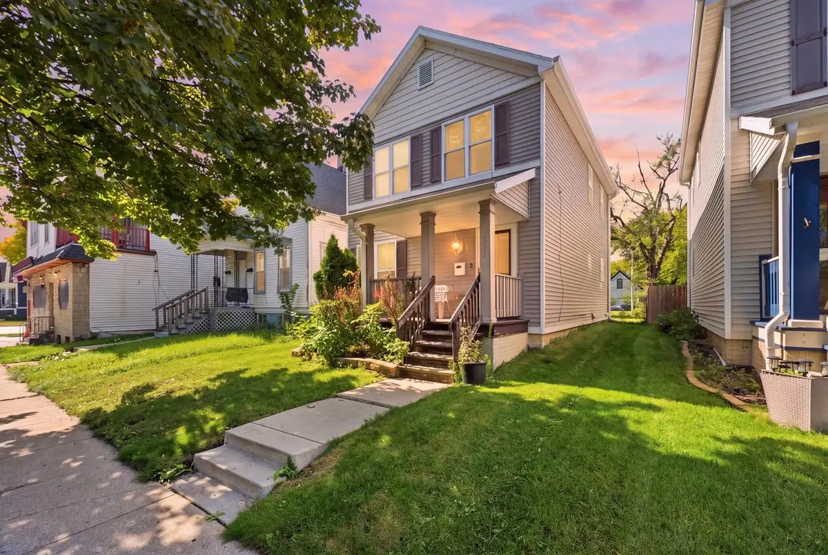 2911 N Dr Williams Finlayson STREET, Milwaukee, WI 53212 - #1