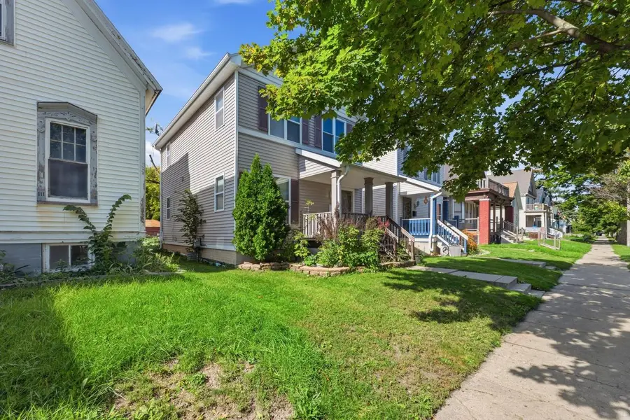 2911 N Dr Williams Finlayson STREET, Milwaukee, WI 53212 - #3
