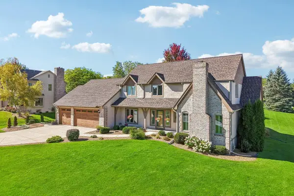 8349 S River Terrace DRIVE, Franklin, WI 53132