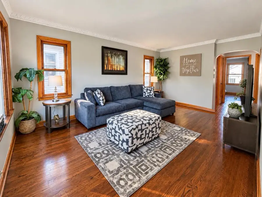3854 E Carpenter AVENUE, Cudahy, WI 53110 - #2