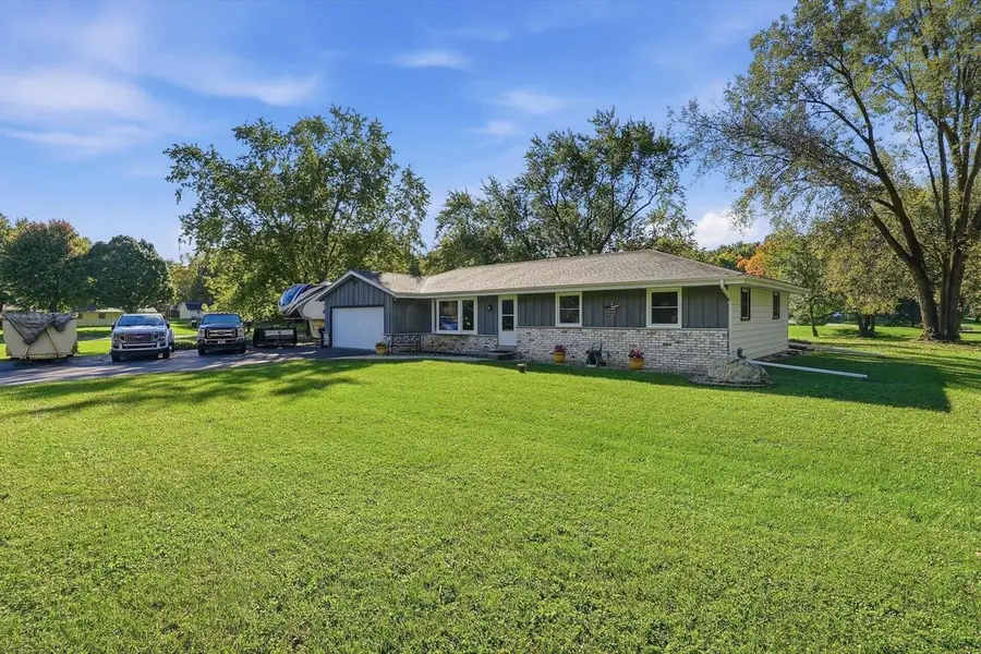 S55W23639 Hickory Ridge DRIVE, Waukesha, WI 53189 - #3
