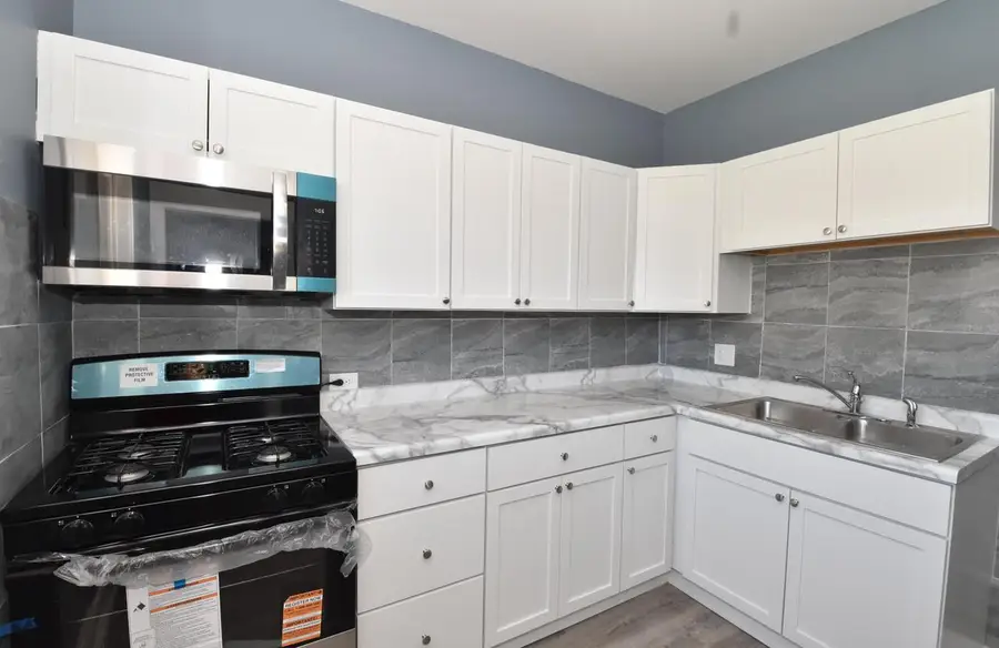 2426 Carmel AVENUE, Racine, WI 53405 - #3