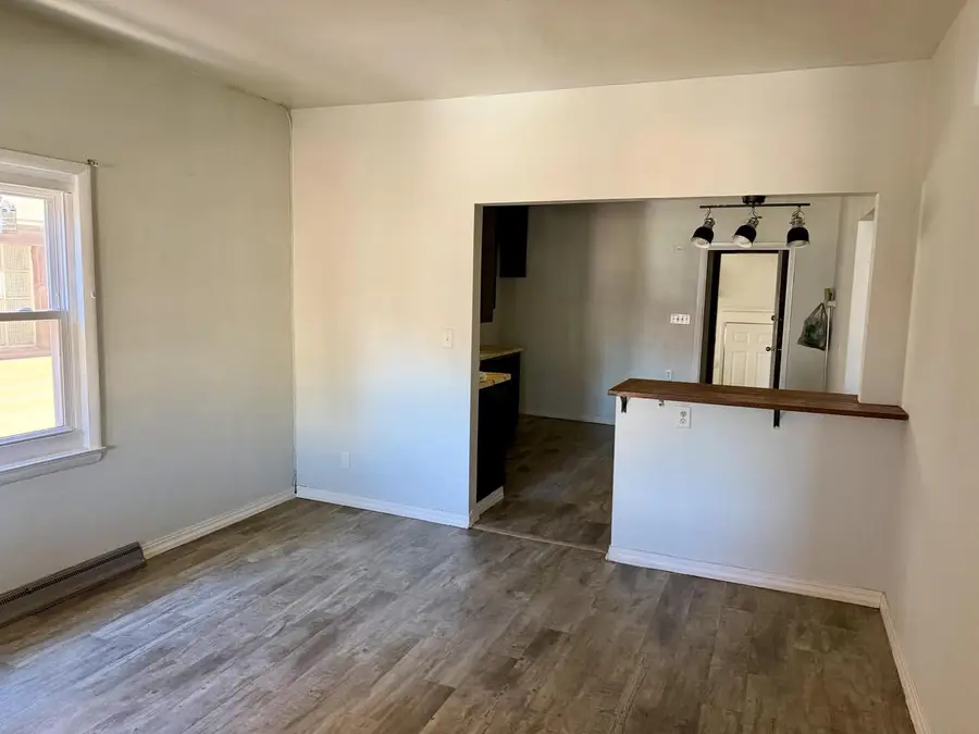 3213 W Lincoln AVENUE, Milwaukee, WI 53215 - #2