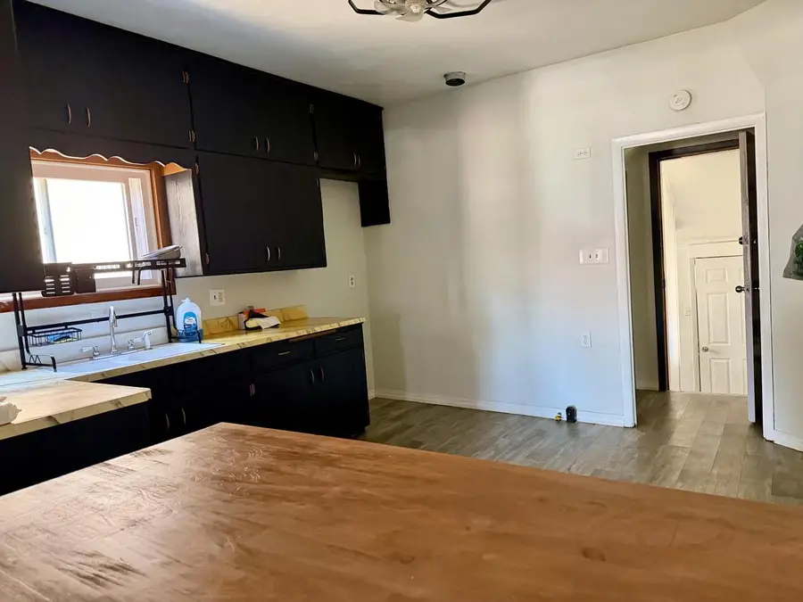 3213 W Lincoln AVENUE, Milwaukee, WI 53215 - #3