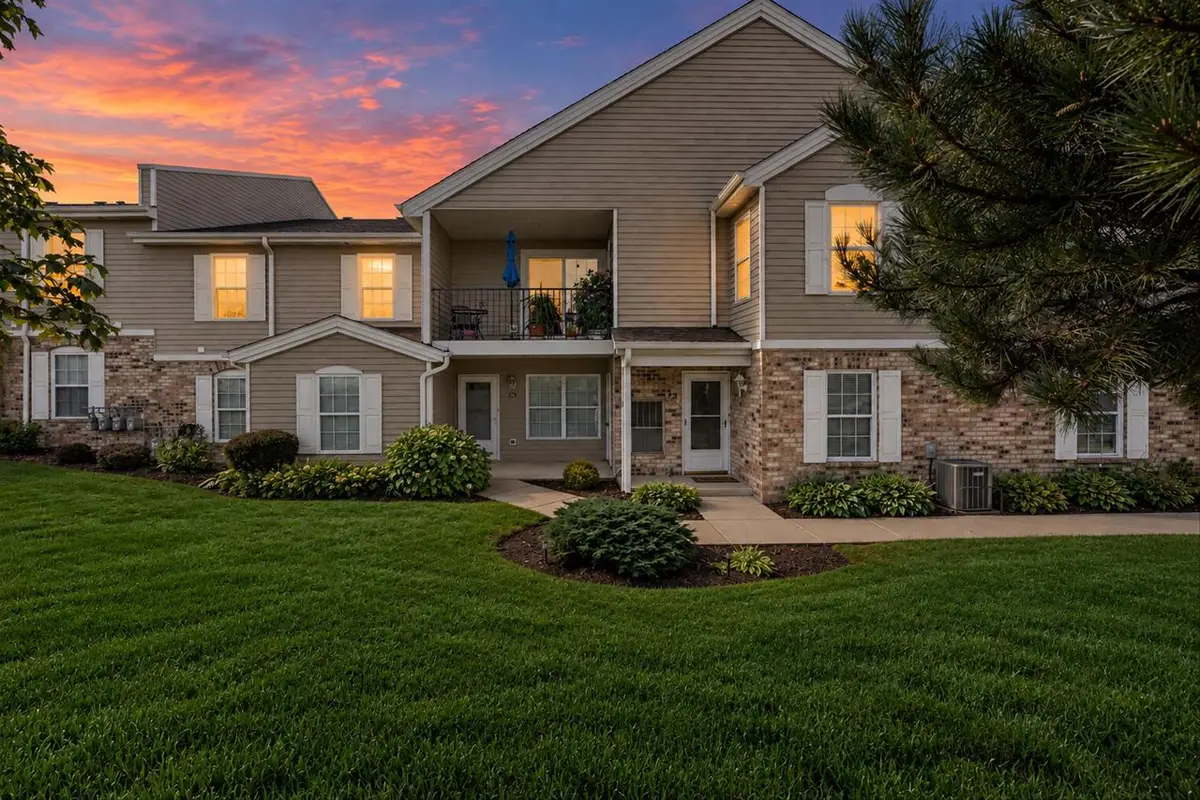 1122 N Sunnyslope DRIVE #203, Mount Pleasant, WI 53406 - #1