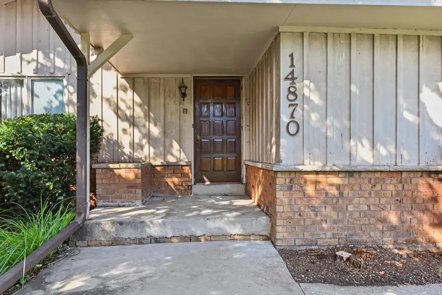 14870 W Kingsway DRIVE, New Berlin, WI 53151 - #2