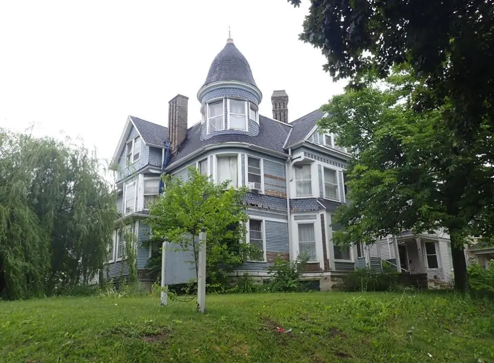 743 N 25th STREET, Milwaukee, WI 53233 - #1