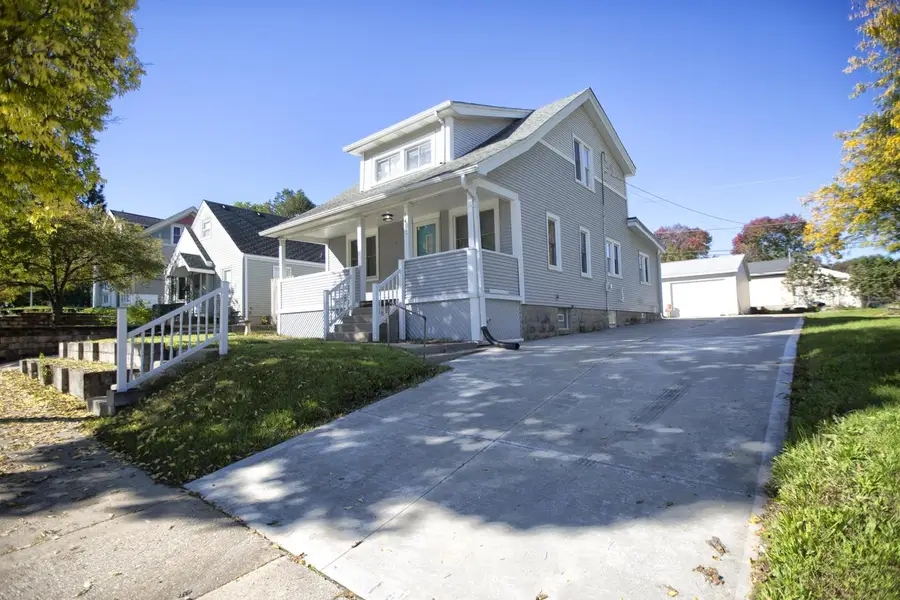 2405 S 92nd STREET, West Allis, WI 53227 - #2