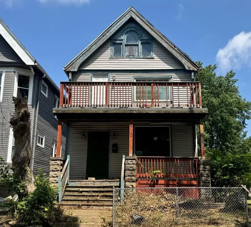 2710 W Garfield AVENUE #2710 A, Milwaukee, WI 53208 - #1