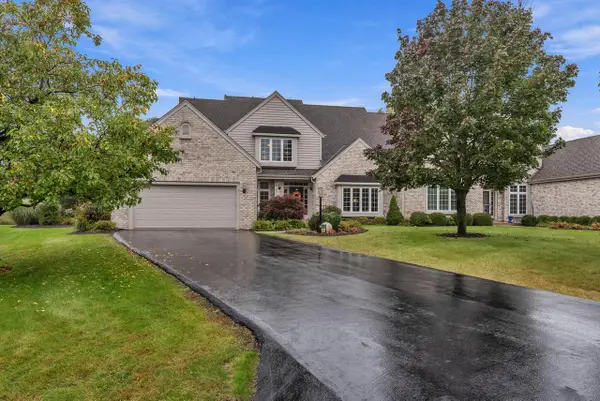 10601 N Hidden Reserve CIRCLE, Mequon, WI 53092