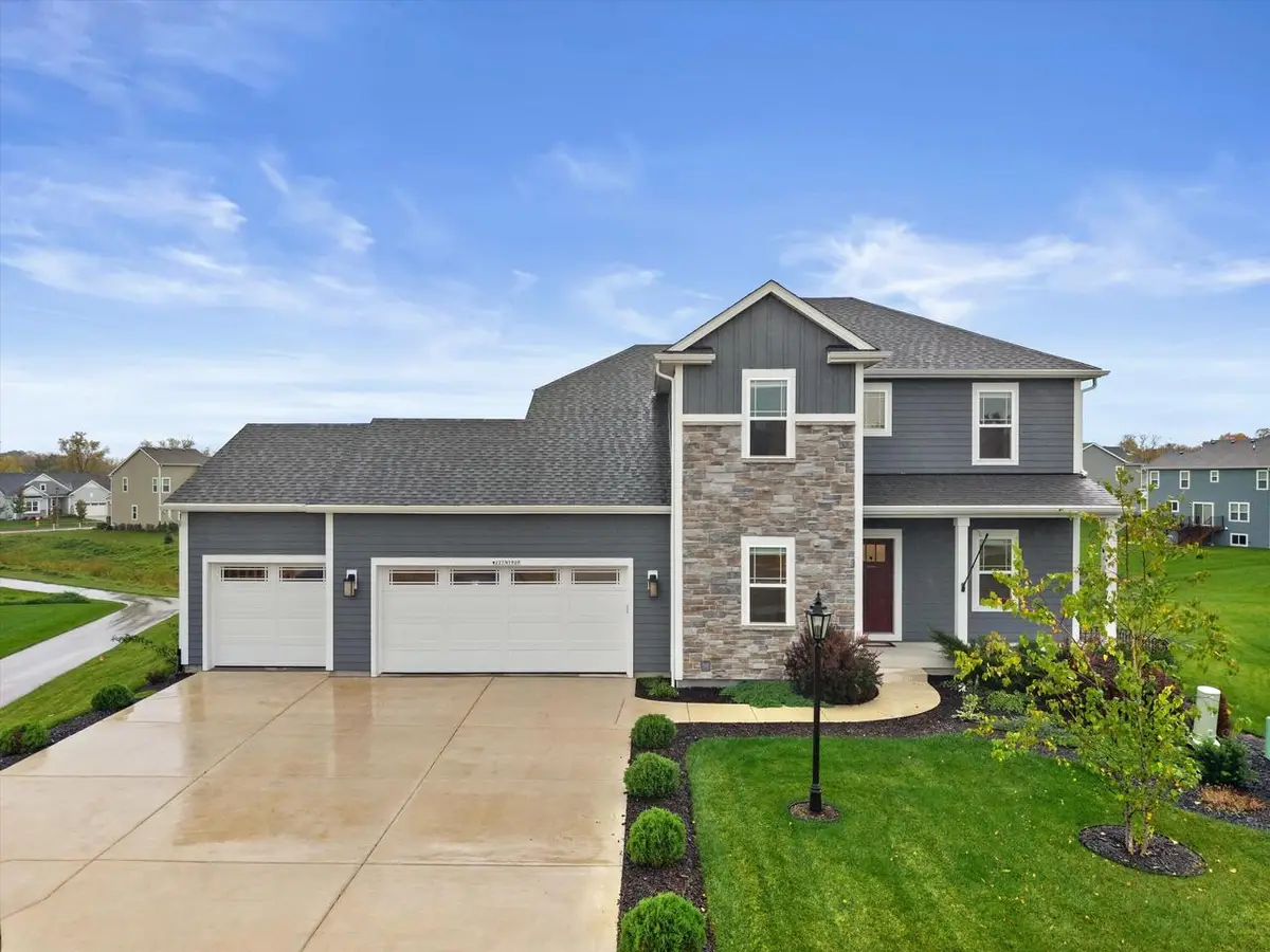 W227N7909 Tamarack COURT, Sussex, WI 53089 - #1