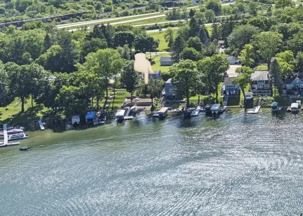 W342N4878 W Lindy LANE, Nashotah, WI 53058