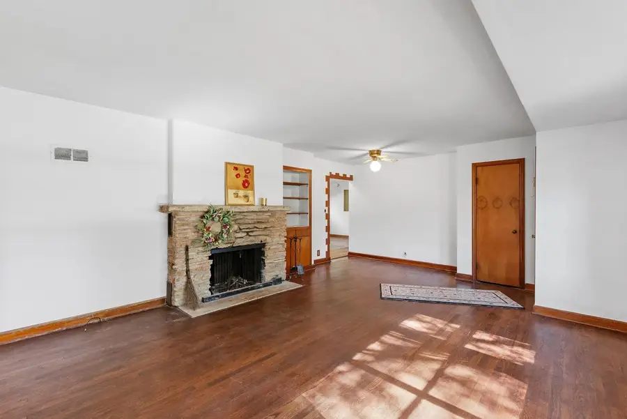 6430 W Freistadt ROAD, Mequon, WI 53092 - #2