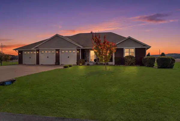 N12921 Larkspur ROAD, Trempealeau, WI 54661