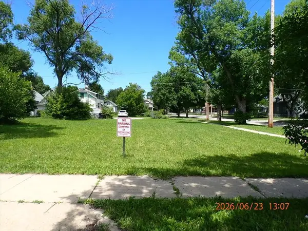 3202 W CAMERON AVENUE, Milwaukee, WI 53209