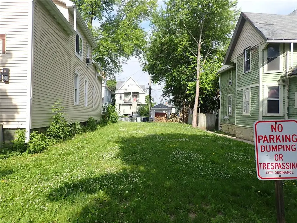 231 N 37TH STREET, Milwaukee, WI 53208 - #1
