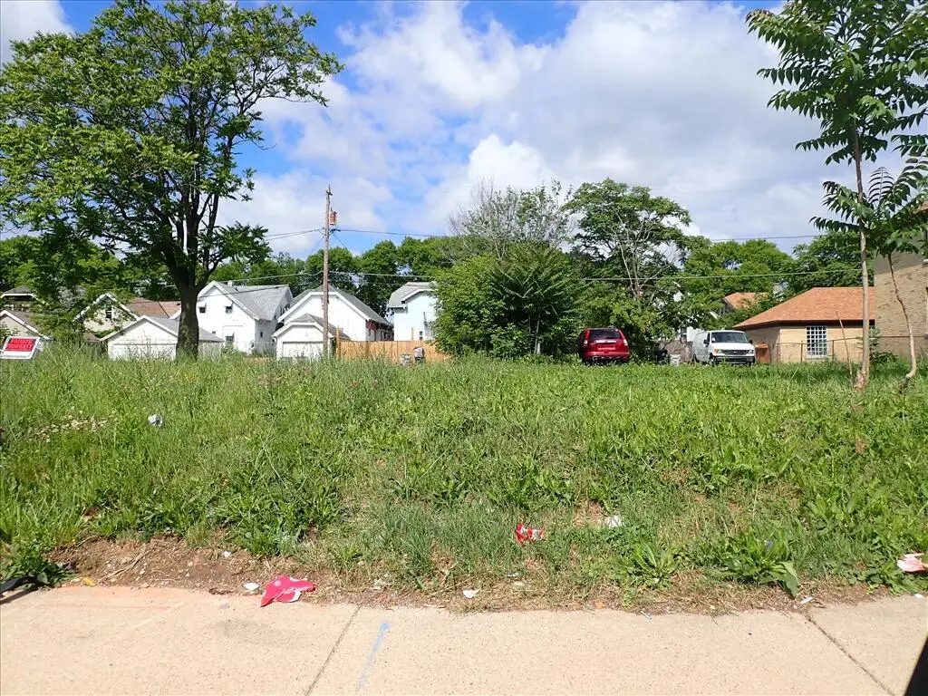 2861 N 35TH STREET, Milwaukee, WI 53210 - #1