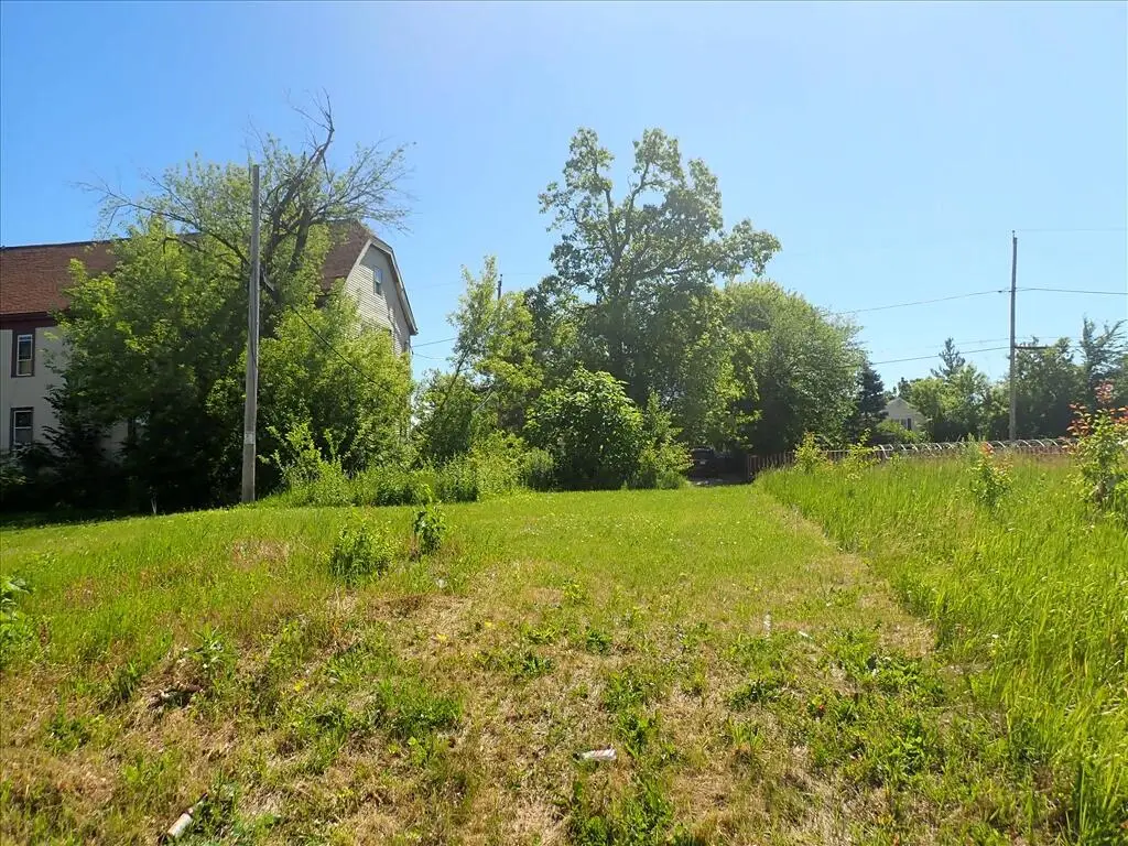1944 N 30TH STREET, Milwaukee, WI 53208 - #1