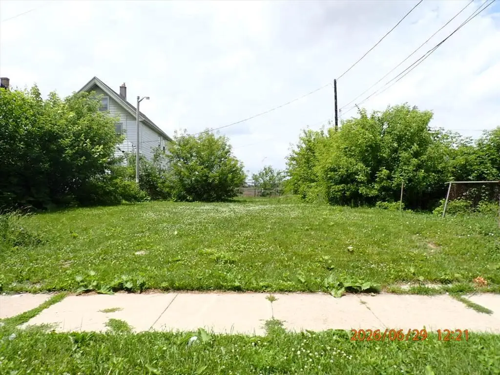 3453 N 18TH STREET, Milwaukee, WI 53206 - #1