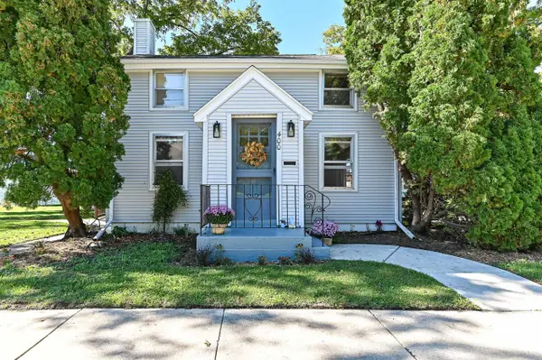 400 S 3rd STREET, Waterford, WI 53185