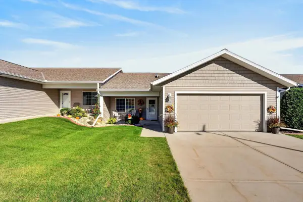 458 Simon DRIVE, Hartford, WI 53027
