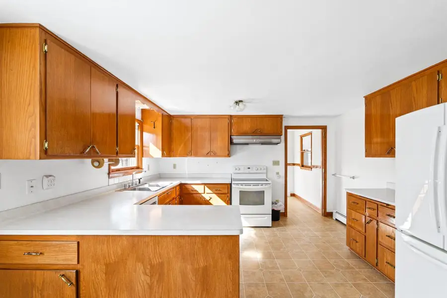 823 Columbia AVENUE, South Milwaukee, WI 53172 - #2