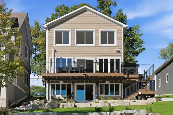 N37W26713 Kopmeier DRIVE, Pewaukee, WI 53072
