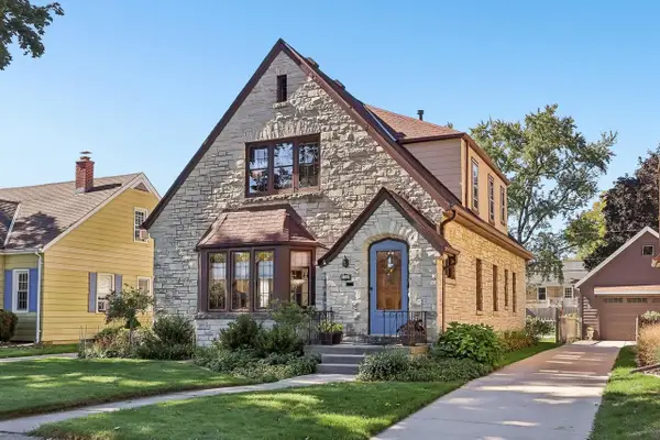 2365 N 82nd STREET, Wauwatosa, WI 53213