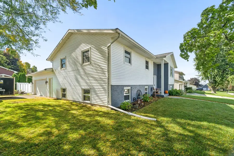 1201 Grove STREET, Beaver Dam, WI 53916 - #2